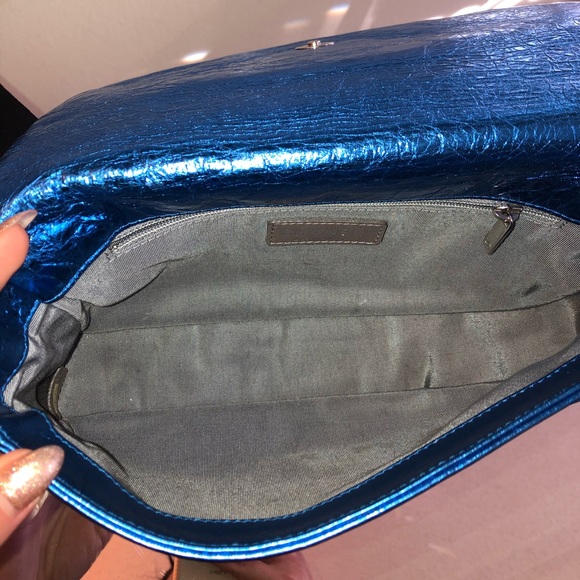 ❤️SOLD❤️Authentic Blue Metallic Chanel Bag - Picture 4 of 8